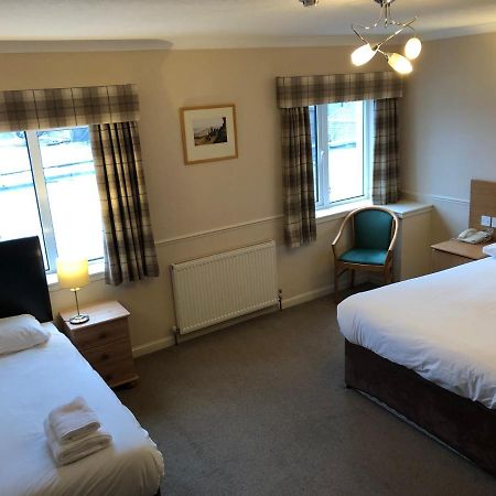 Caledonian Hotel Portree Eksteriør billede