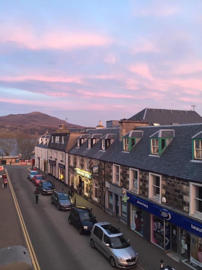 Caledonian Hotel Portree Eksteriør billede