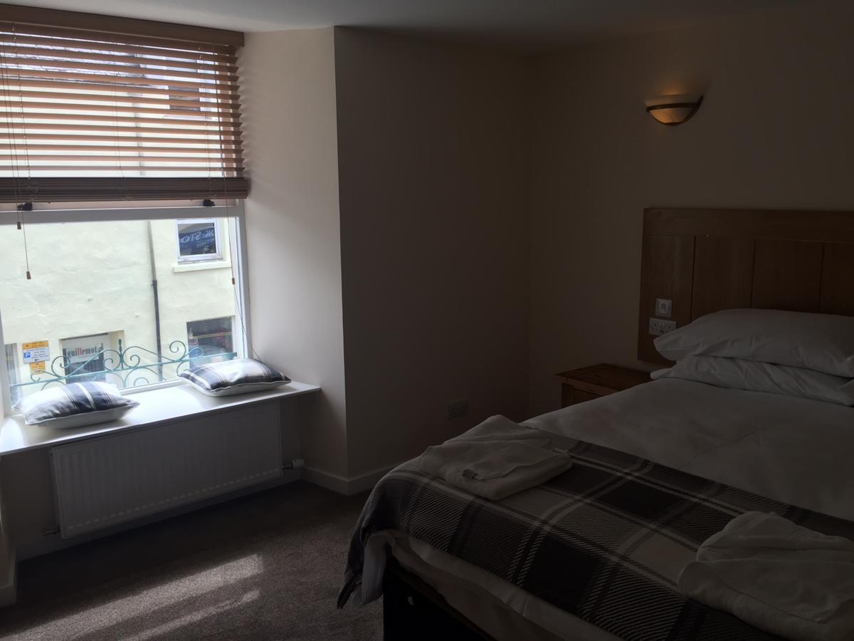 Caledonian Hotel Portree Eksteriør billede