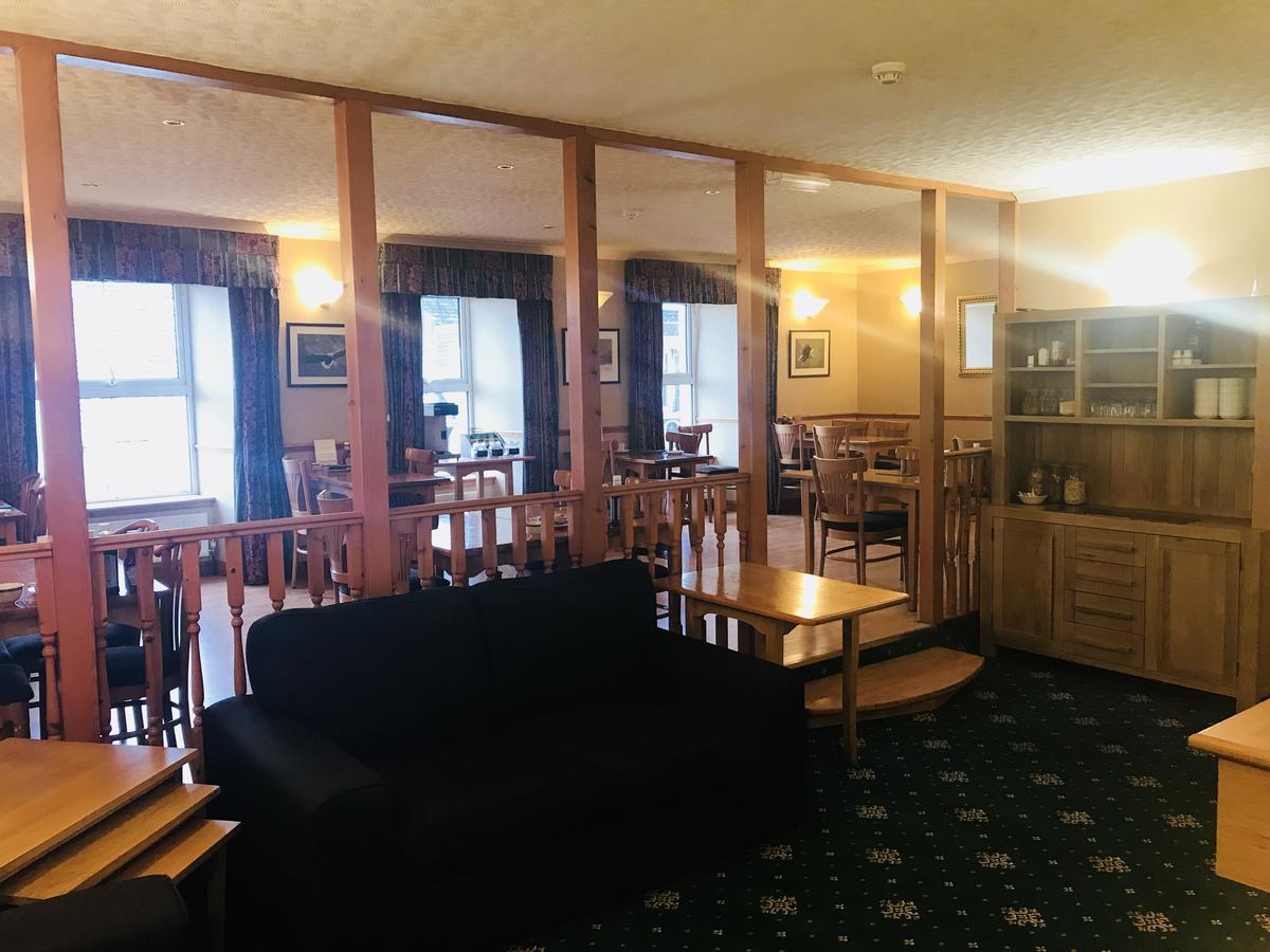 Caledonian Hotel Portree Eksteriør billede