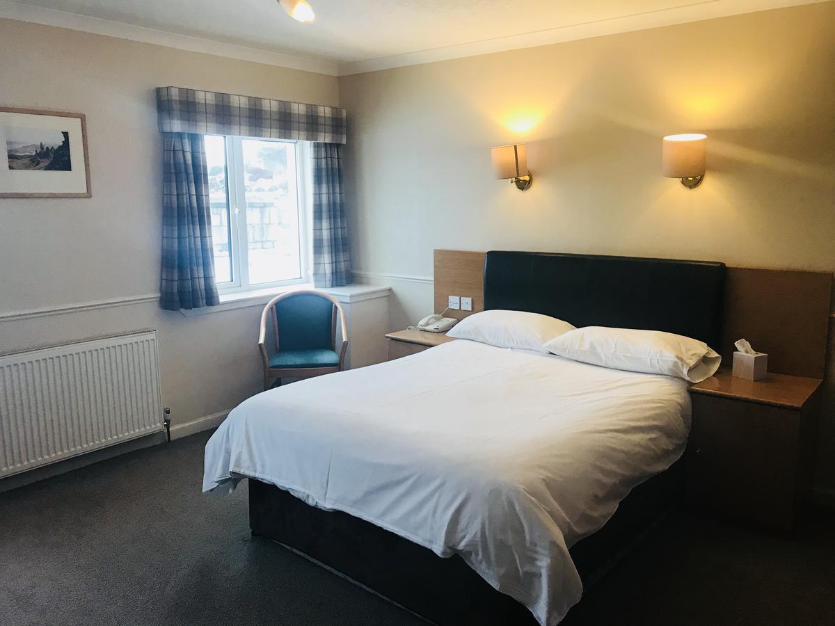 Caledonian Hotel Portree Eksteriør billede