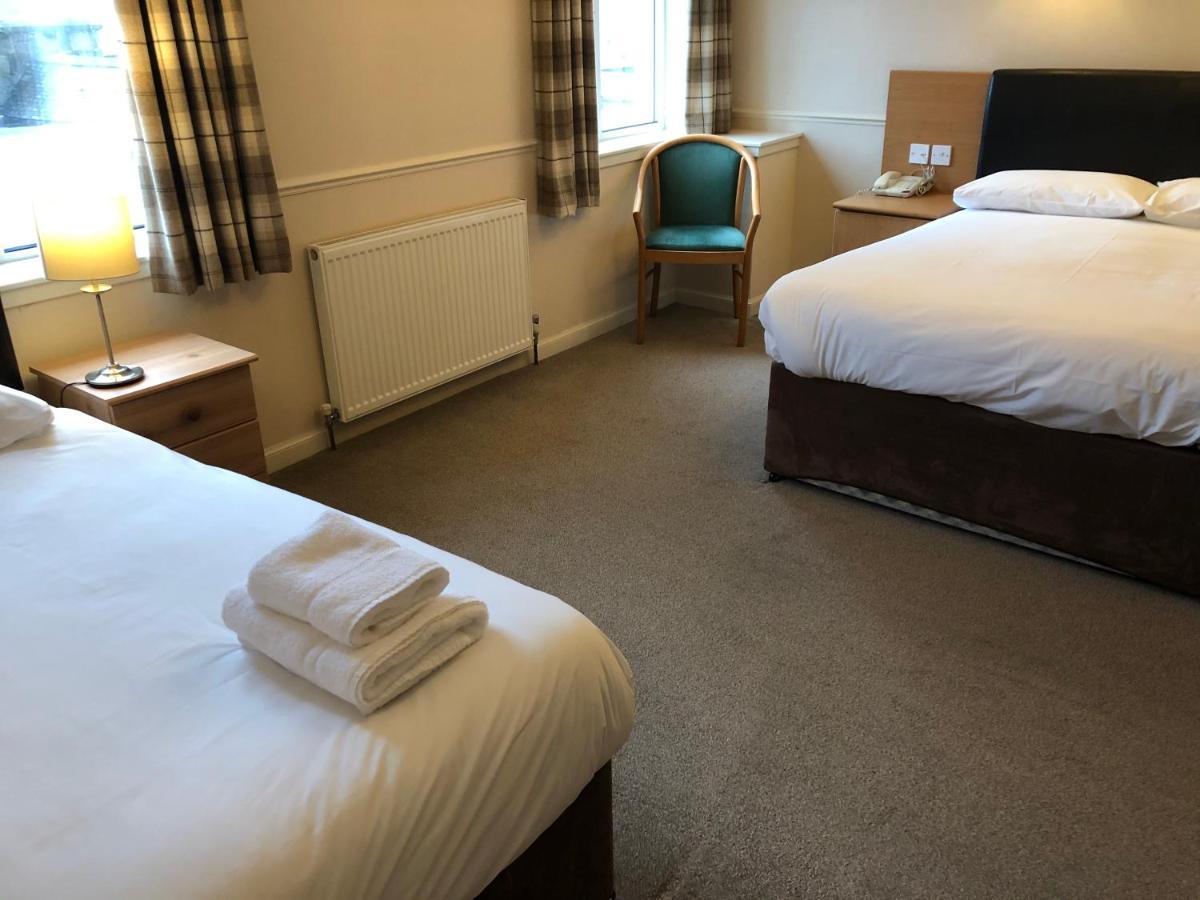 Caledonian Hotel Portree Eksteriør billede